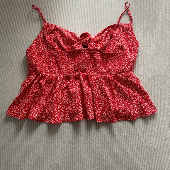 2 SHEIN Tie-Front Top - Picture 5 of 9